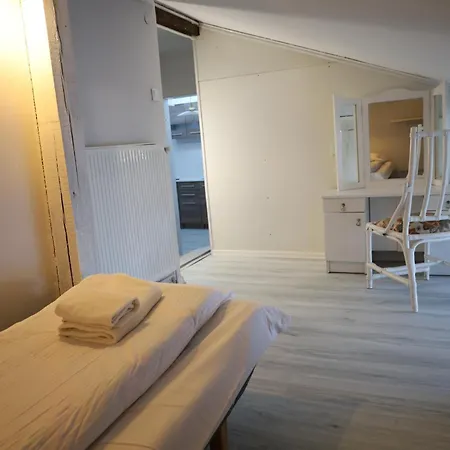 Willa Karat - Economy Guest house