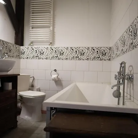 Willa Karat - Economy Guest house